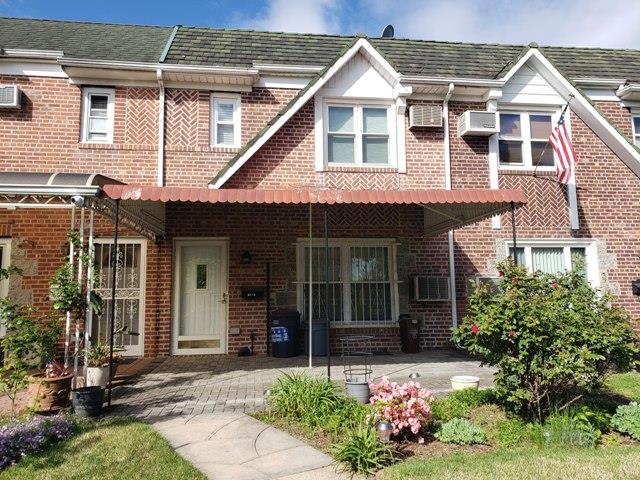 Property for Sale at 84th Street, Middle Village, Queens, NY - Bedrooms: 3 
Bathrooms: 1 
Rooms: 7  - $898,000