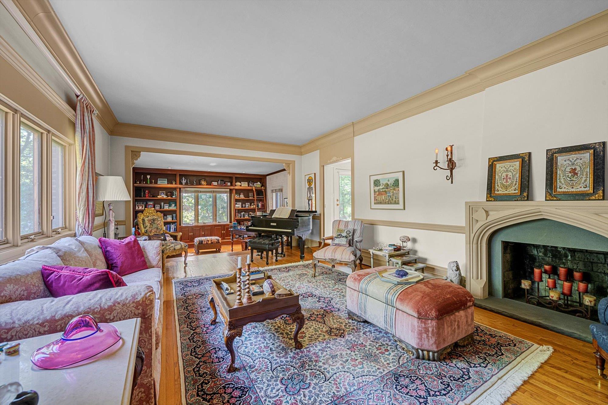 1 Wensley Drive, Great Neck, New York image 6