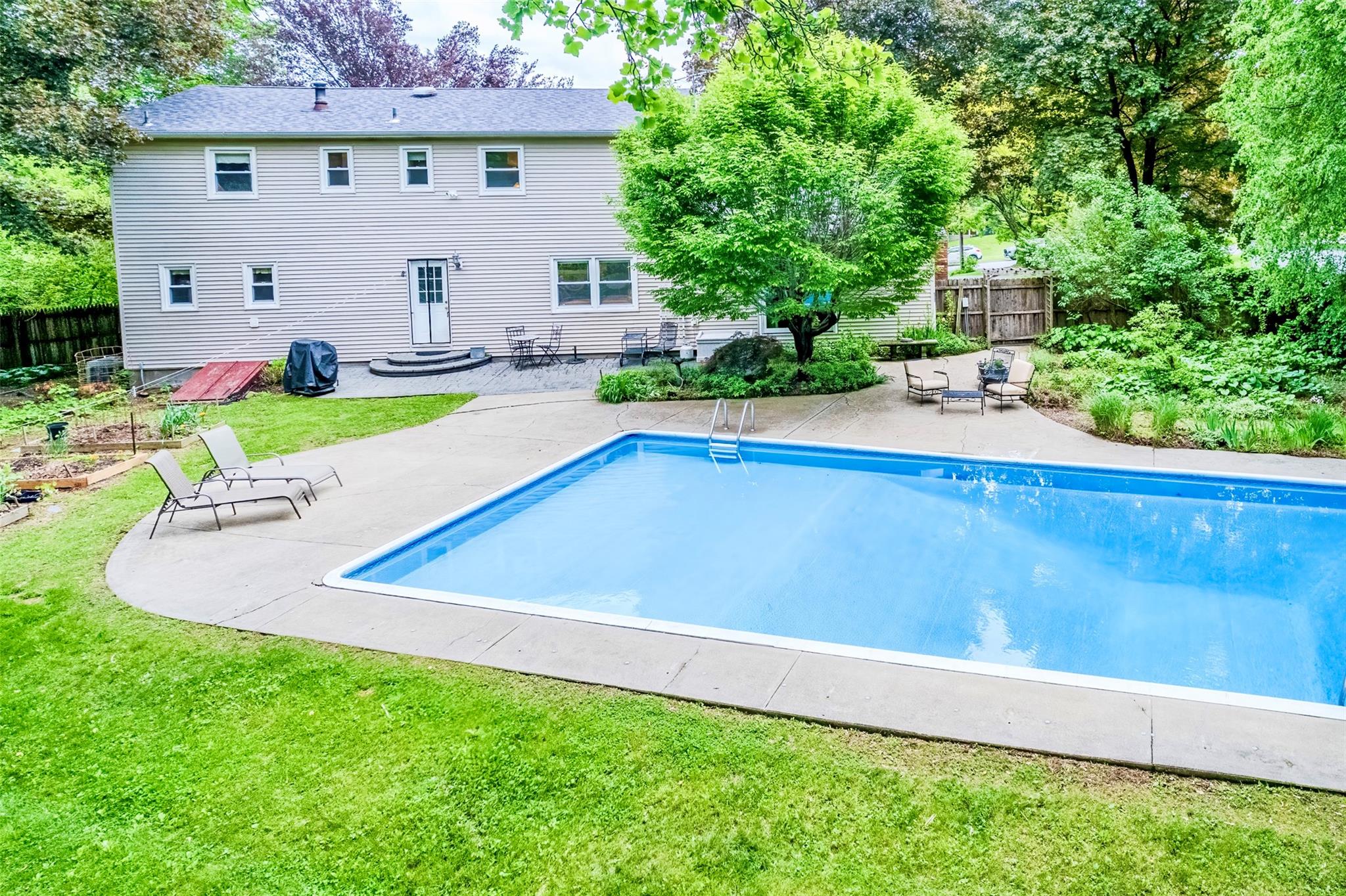 24 Overhill Lane