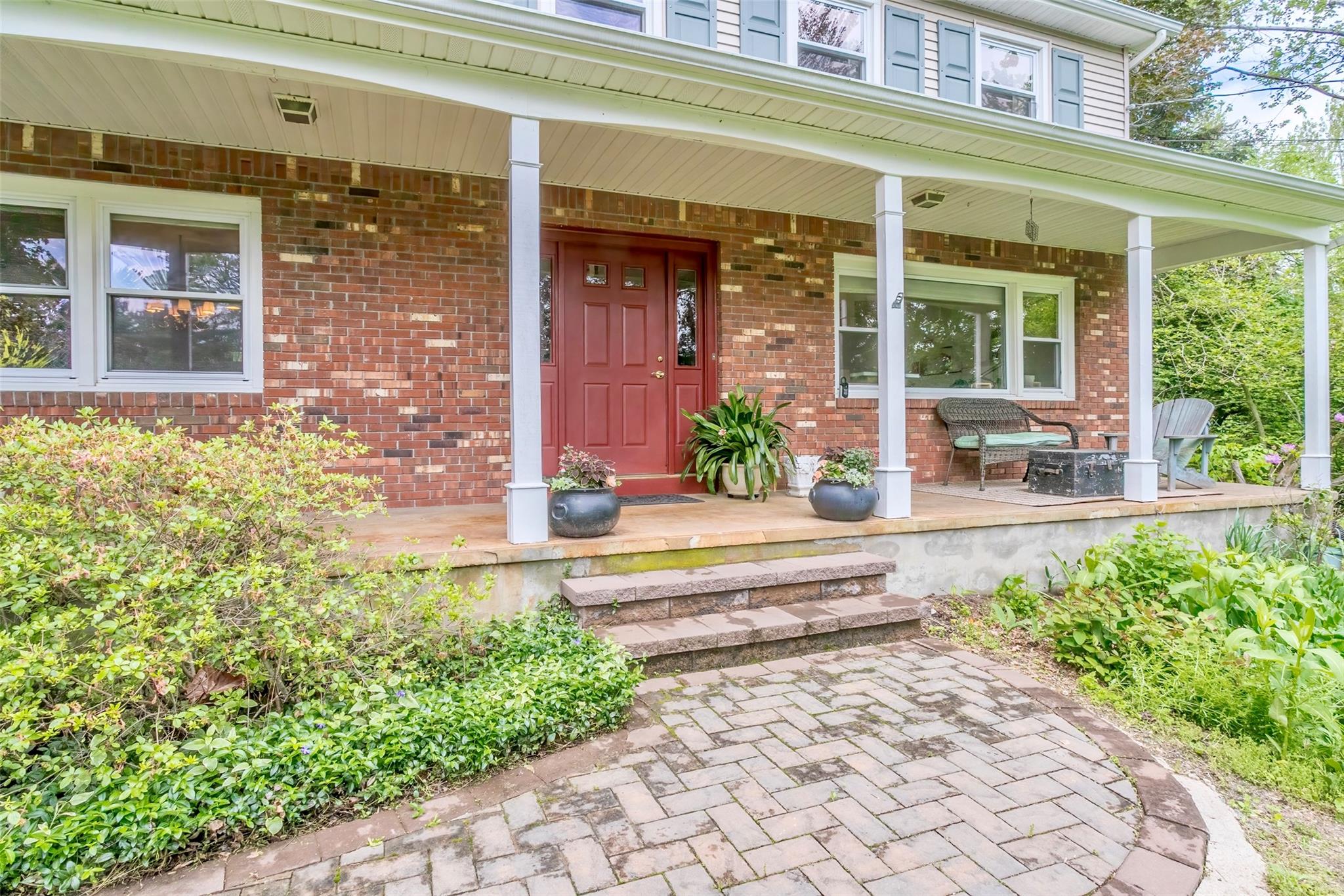 24 Overhill Lane