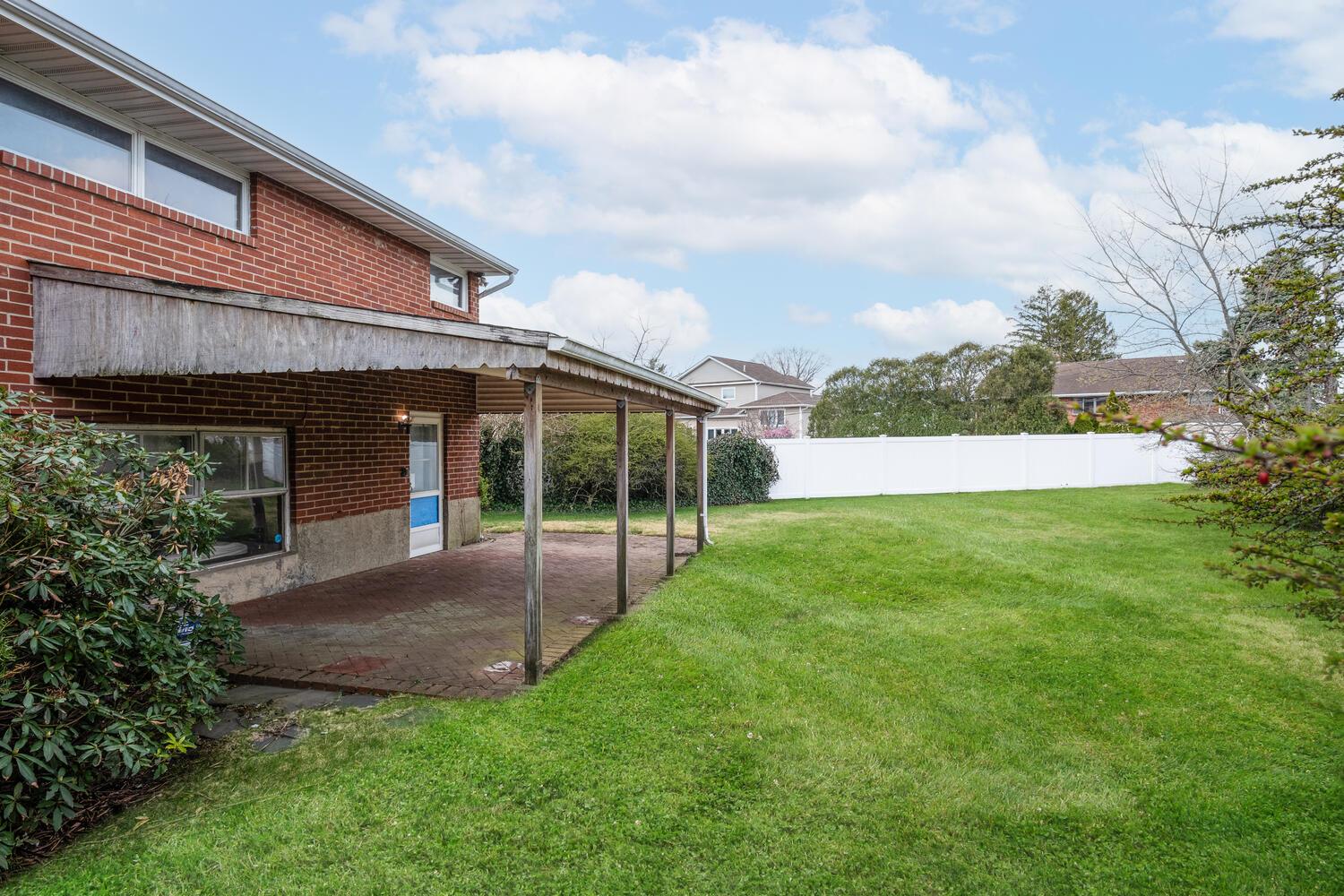 4 Lewis Court, Massapequa, New York image 24