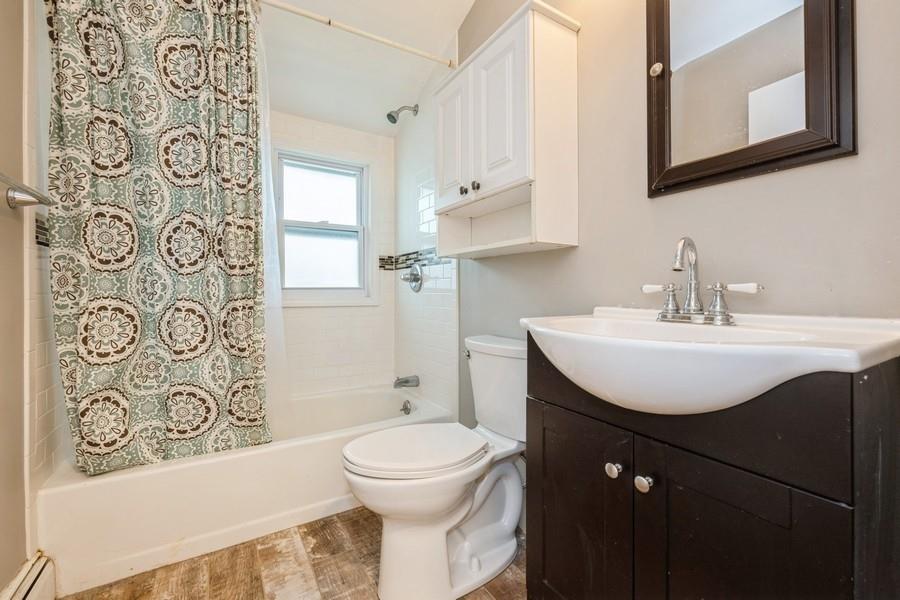 15 Long Lane, Levittown, New York image 19