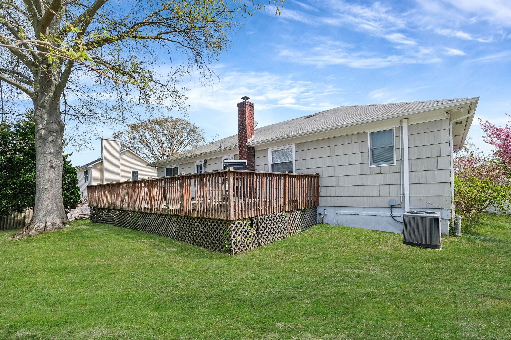 22 Hollis Drive, Sound Beach, New York image 29