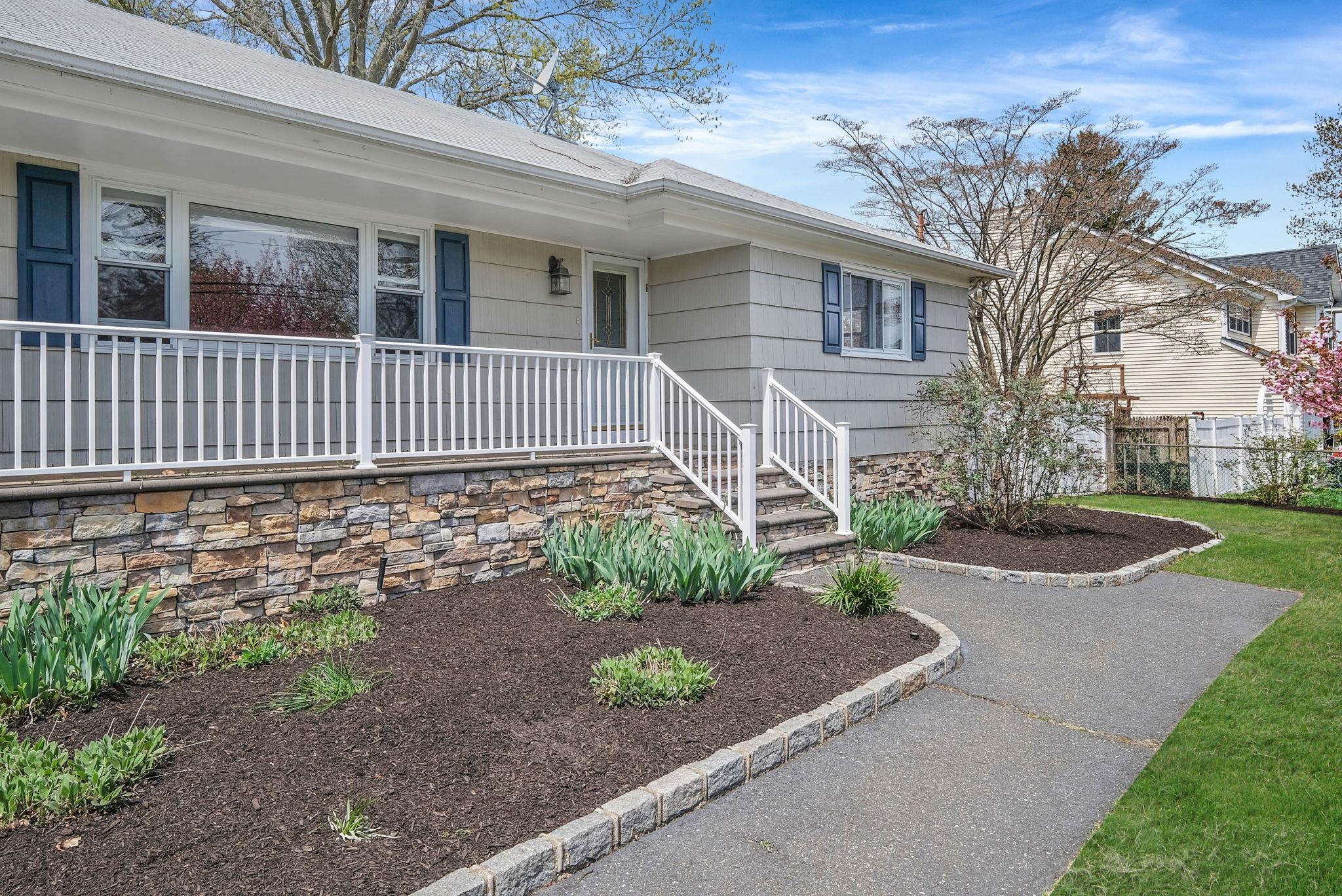 22 Hollis Drive