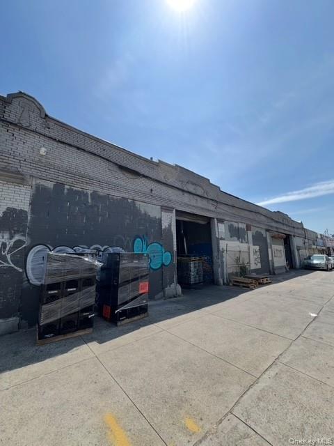 738 Southern Boulevard