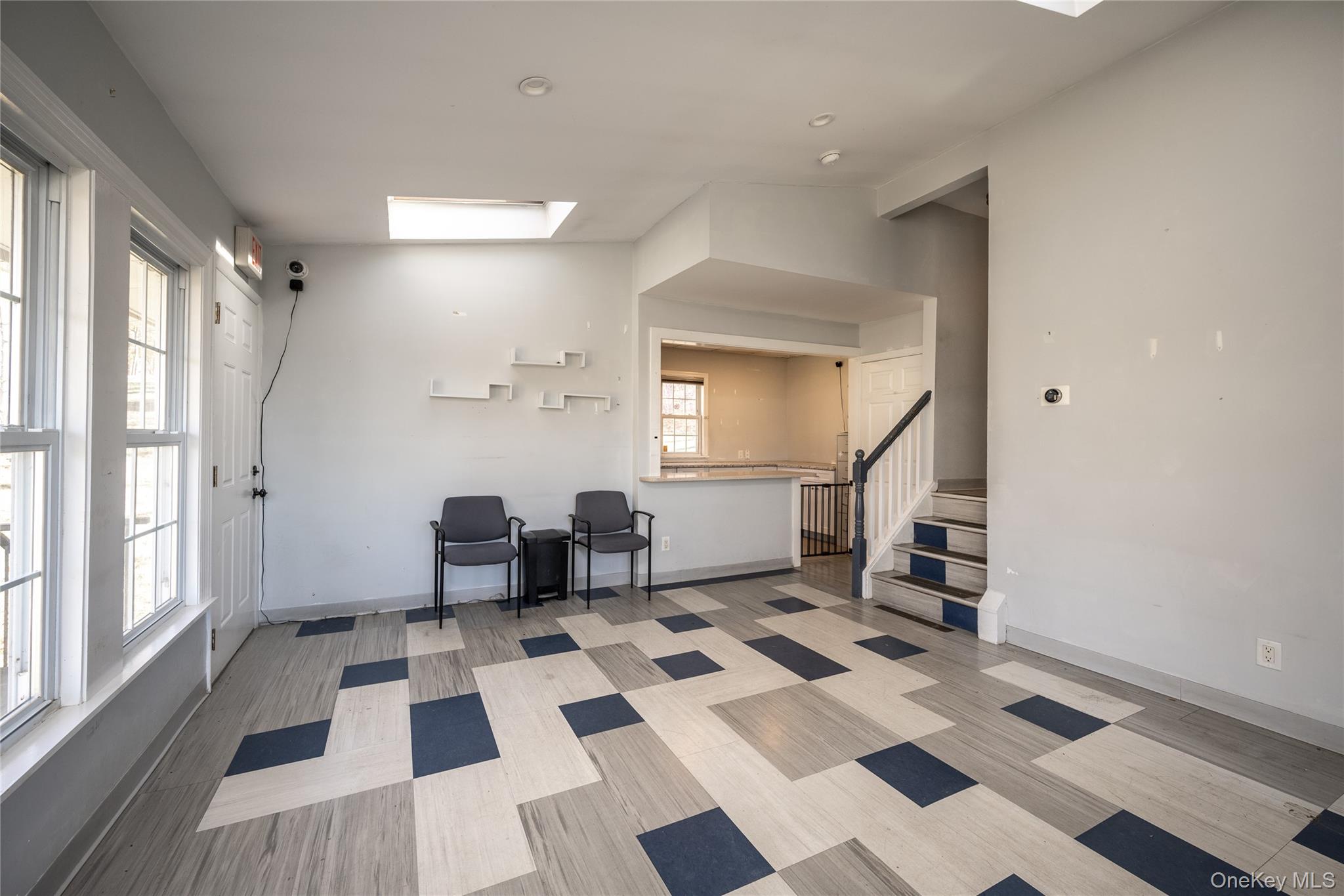 320 N Highland Avenue