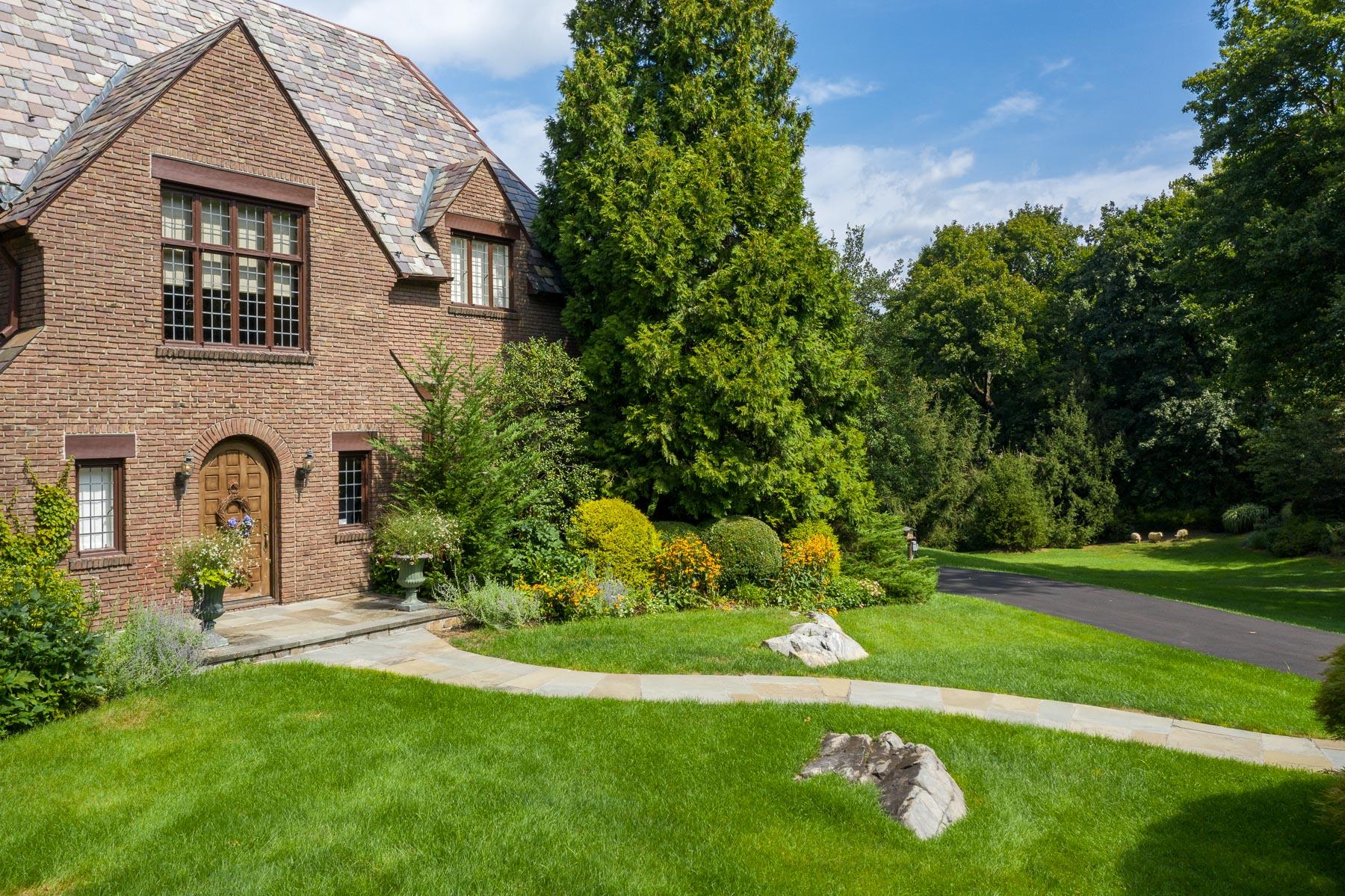 31 Old Briarcliff Road, Briarcliff Manor, New York image 2