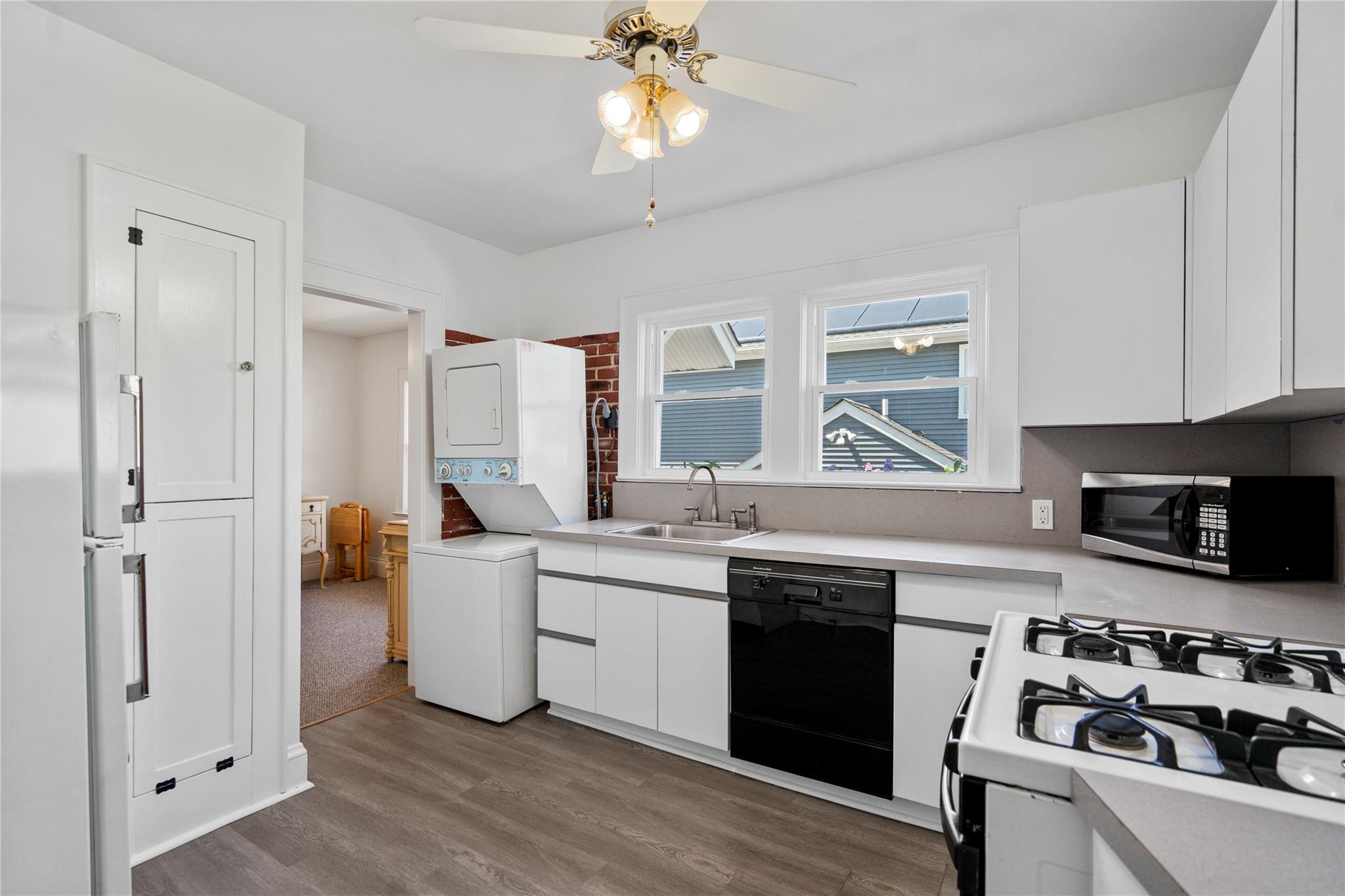 25 Fairmount Street, Huntington, New York image 7