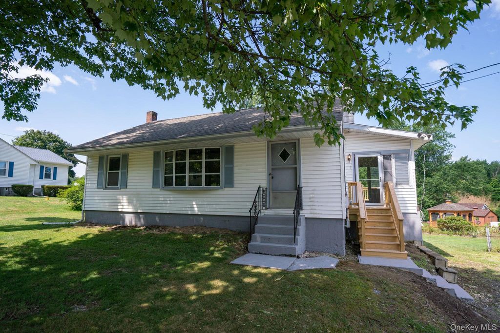 Photo of 601 Lakeside Road, Newburgh, NY 12550 (MLS # 1029738)