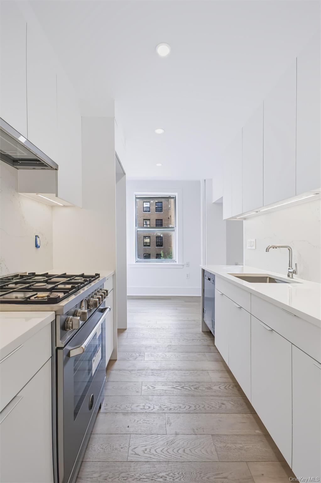 Photo of 148-09 Northern Boulevard #3K, Flushing, NY 11355 (MLS # 1052454)