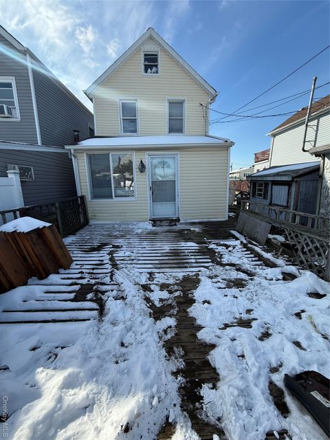 5 Bayview Avenue Howard Beach NY 11414