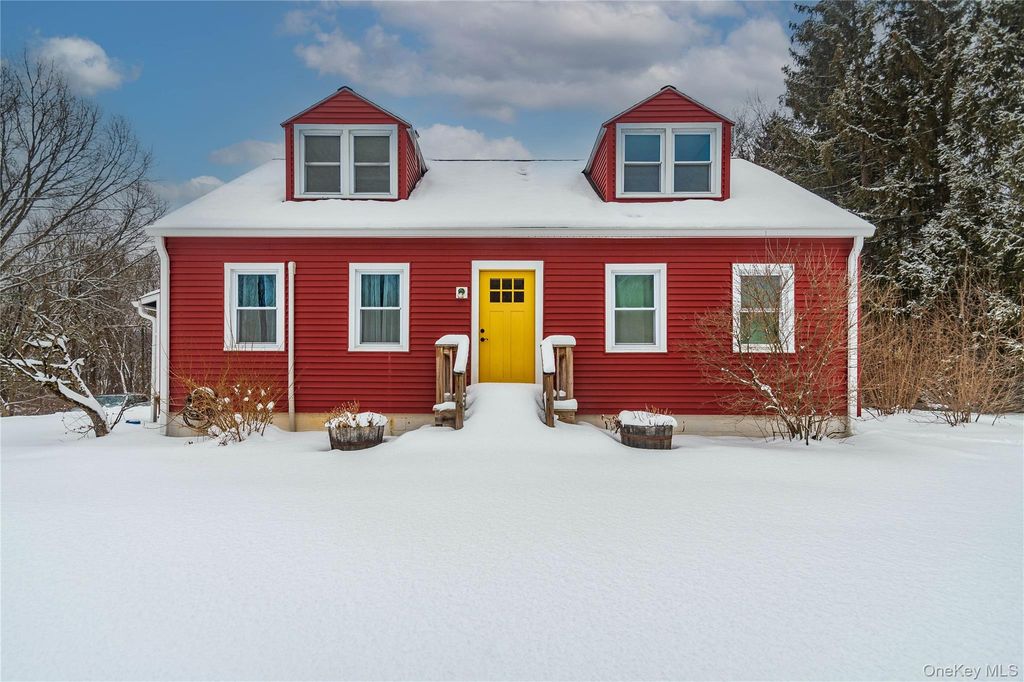 Photo of 41 Ulster Avenue, Ulster Park, NY 12487 (MLS # 959096)