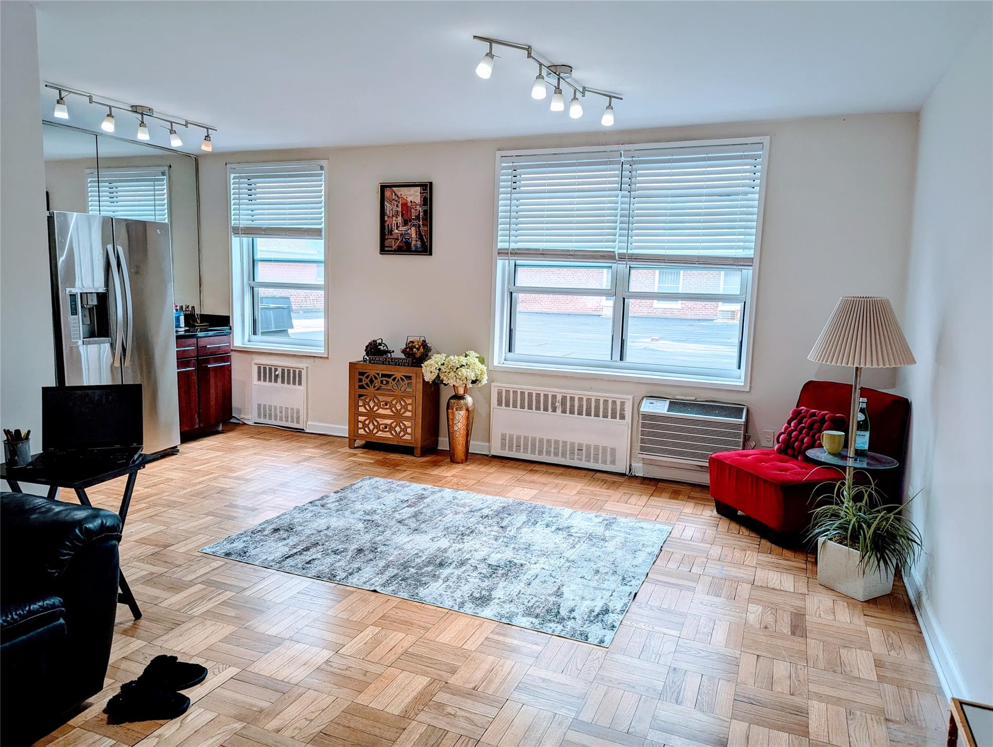 142-05 Roosevelt Avenue #214, Flushing, New York image 4