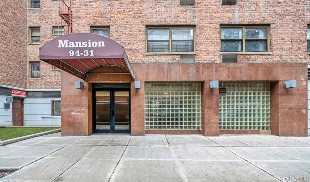 Photo of 9431 60th Avenue #6L, Elmhurst, NY 11373 (MLS # 988831)