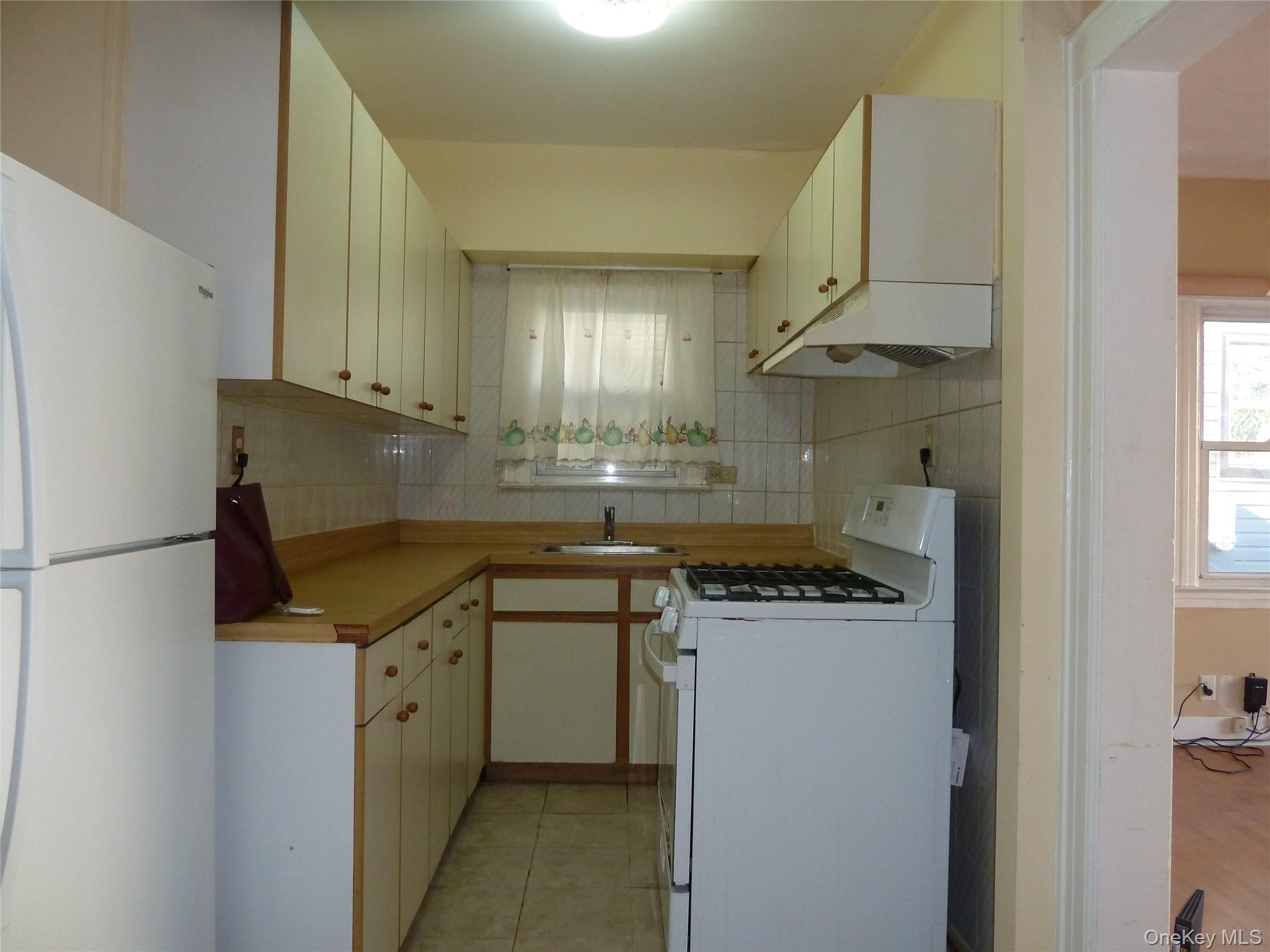 2515 Far Rockaway Boulevard