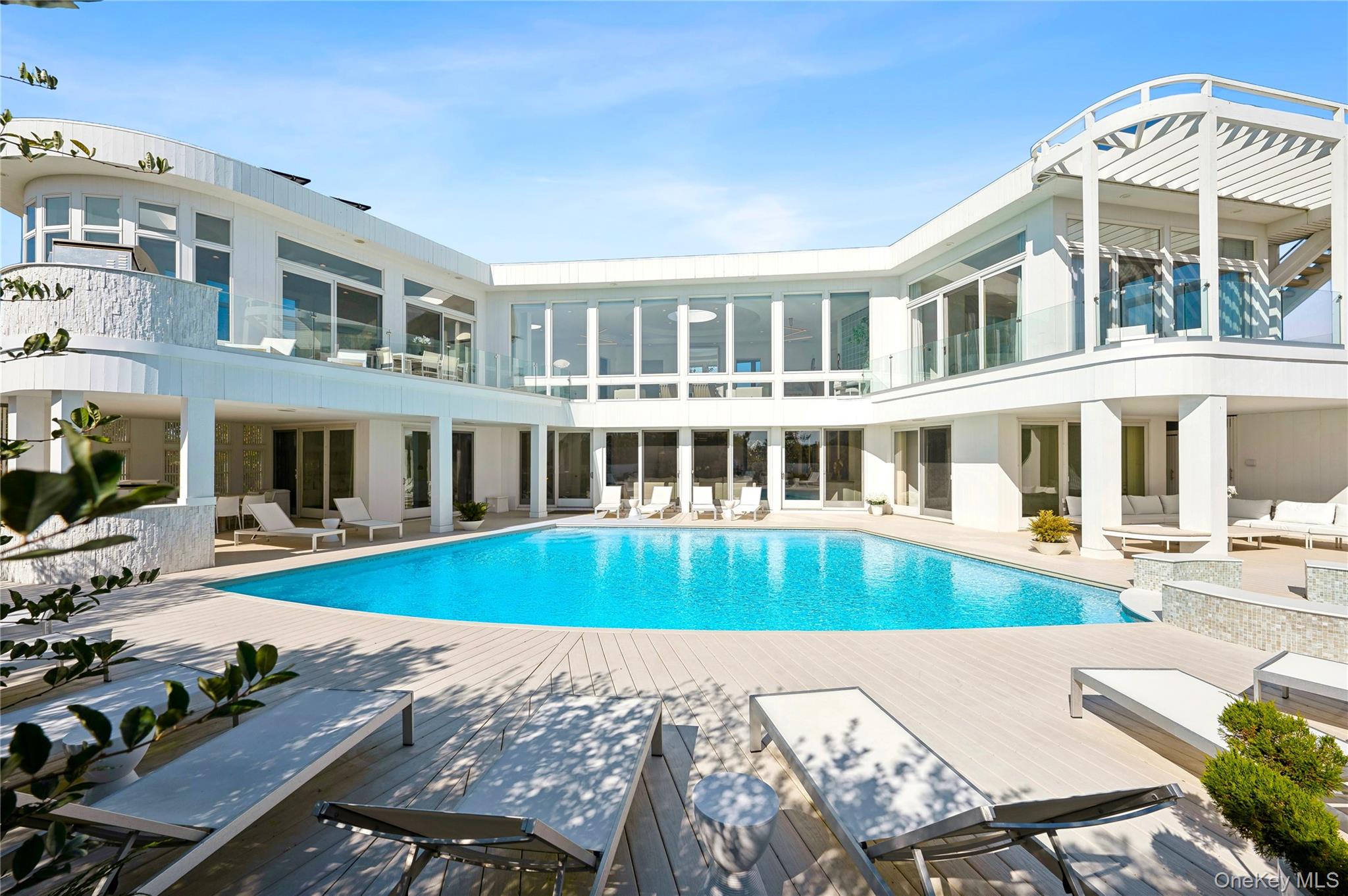 9 MITCHELL DUNES Lane