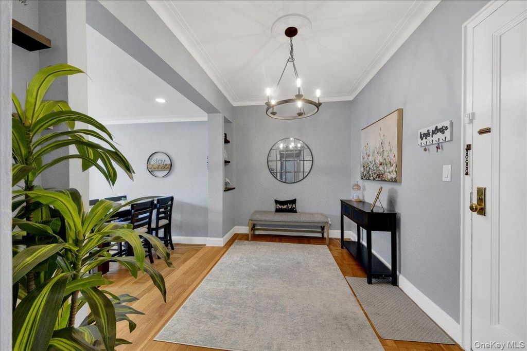 Photo of 210 Martine Avenue #5F, White Plains, NY 10601 (MLS # 1030889)