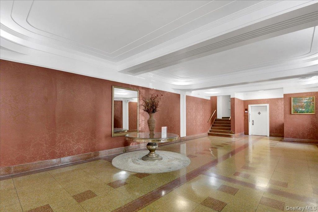Photo of 210 Martine Avenue #5F, White Plains, NY 10601 (MLS # 1030889)