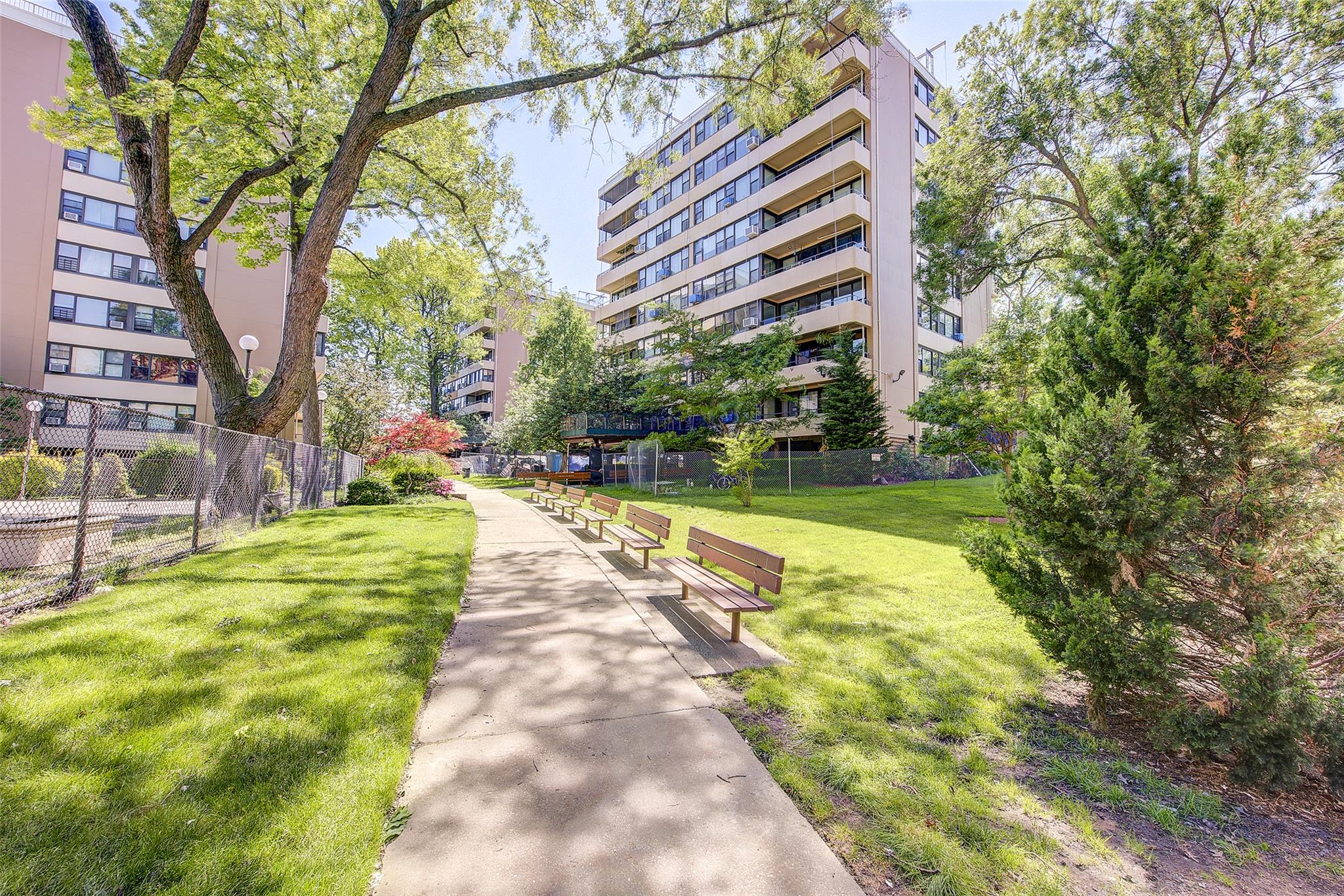 162nd Street 7A, Beechhurst, Queens, NY - 1 Bedrooms  
1 Bathrooms  
4 Rooms - 