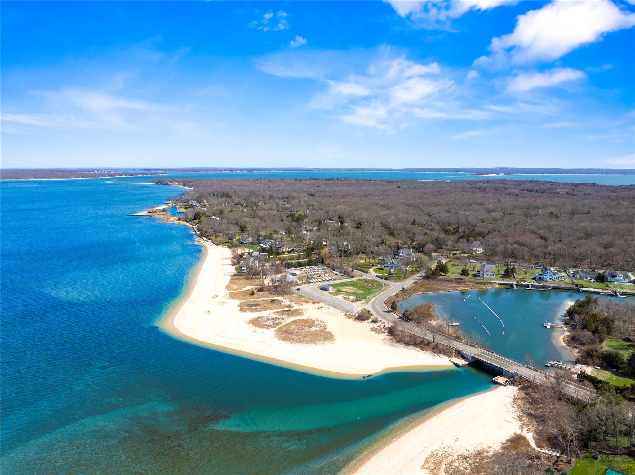 570 N North Bayview Road, Southold, New York image 16