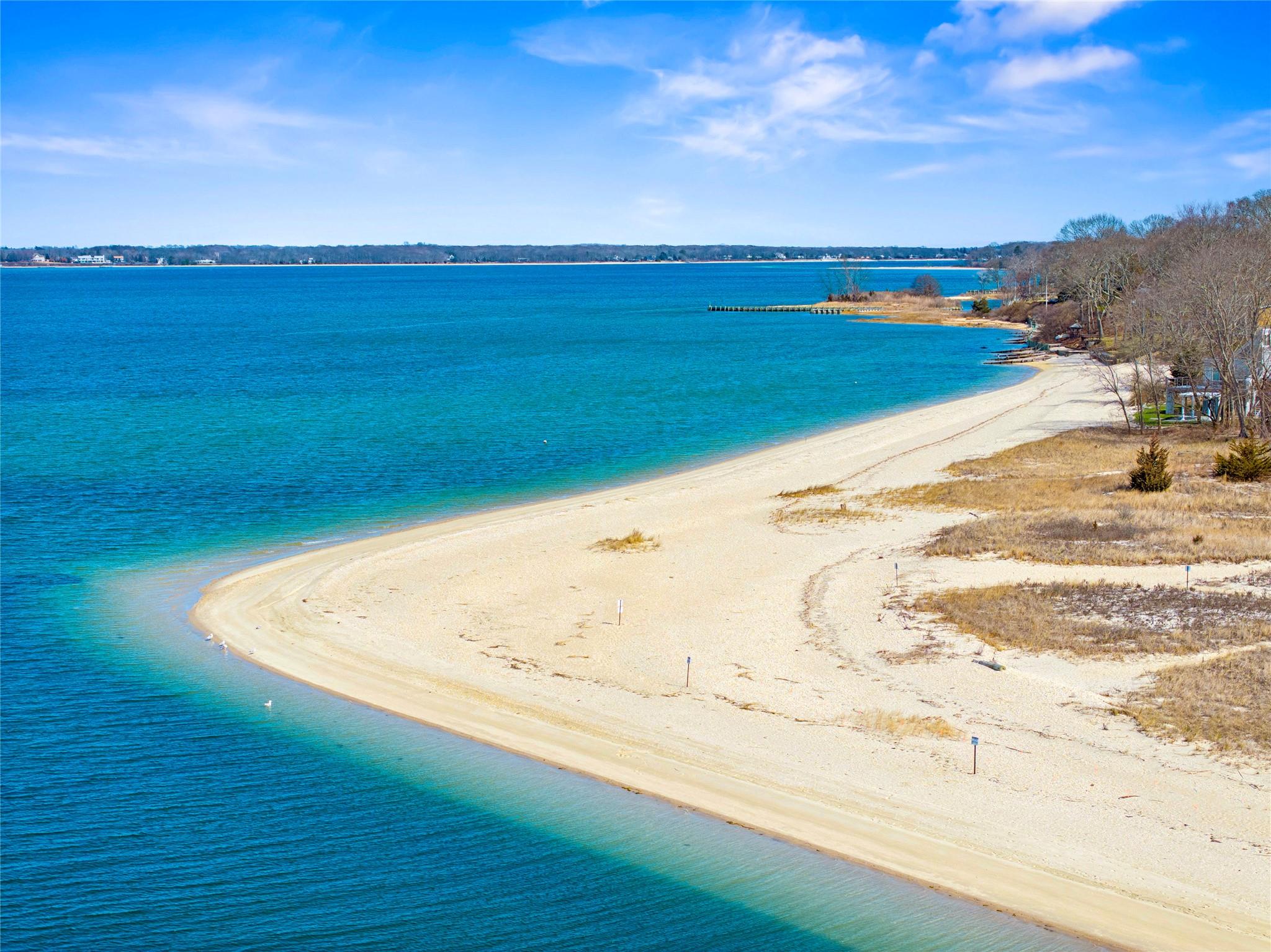 570 N North Bayview Road, Southold, New York image 15
