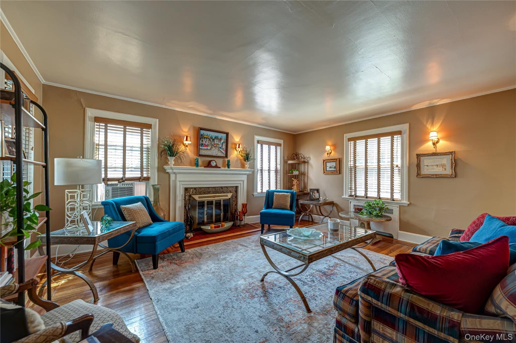 Photo of 3994 Park Avenue, Seaford, NY 11783 (MLS # 1037859)