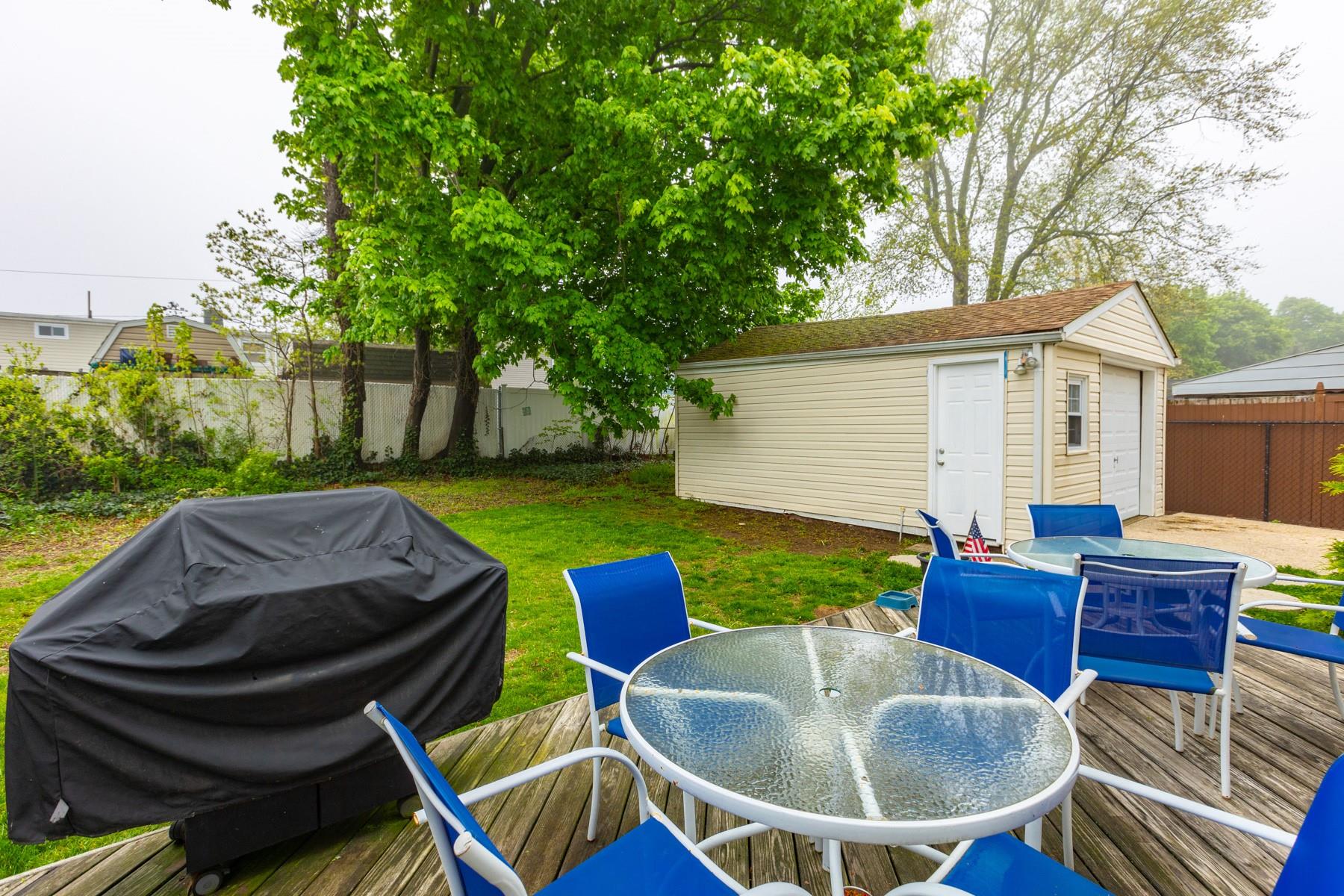257 South 11th Street Street, Lindenhurst, New York image 19