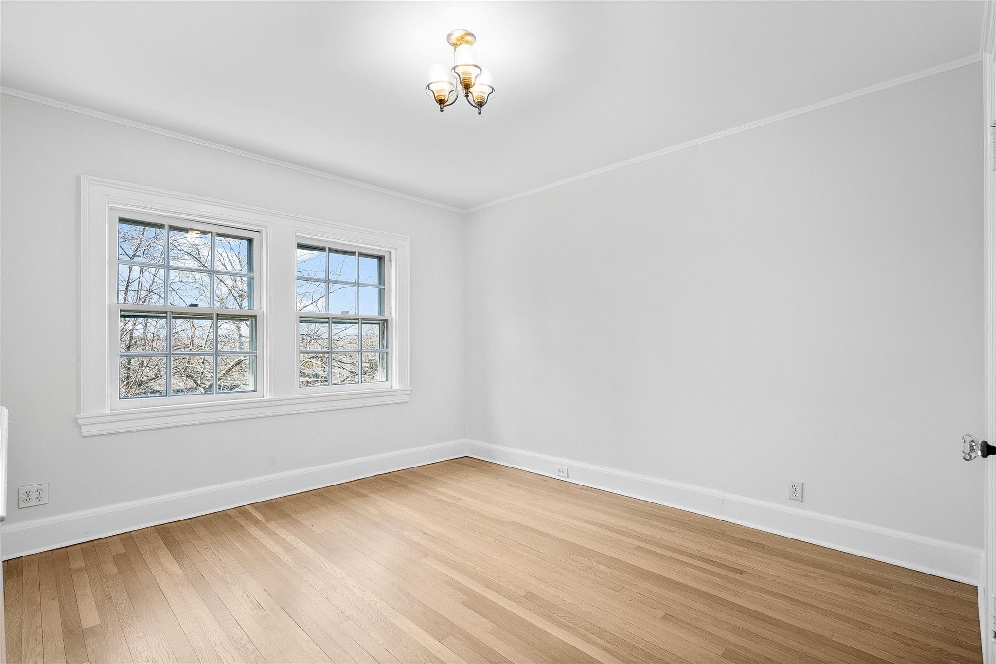 221 Corlies Avenue, Pelham, New York image 24