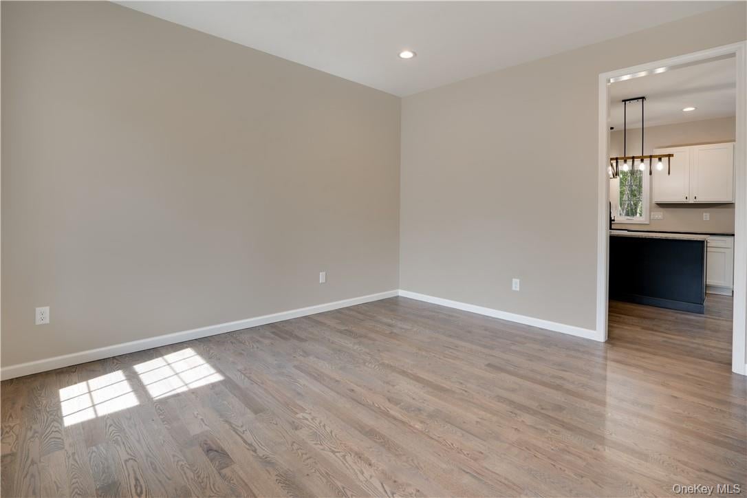 10 Red Oaks Mill Road