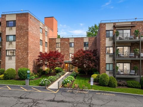 Condo For Sale - 115 Dehaven Drive #307B<br/> Yonkers, NY 10703