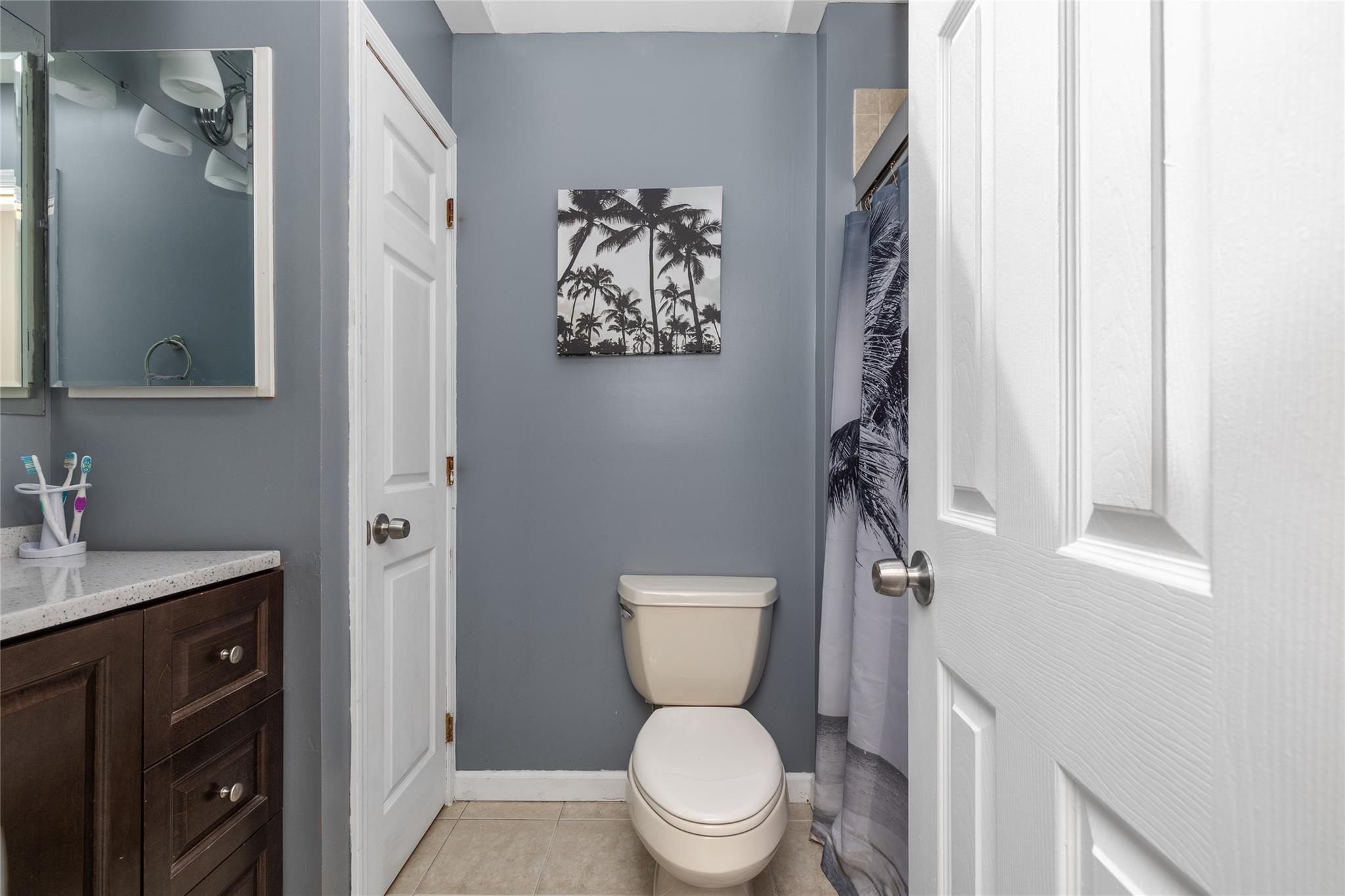 366 S 7th Street, Lindenhurst, New York image 11