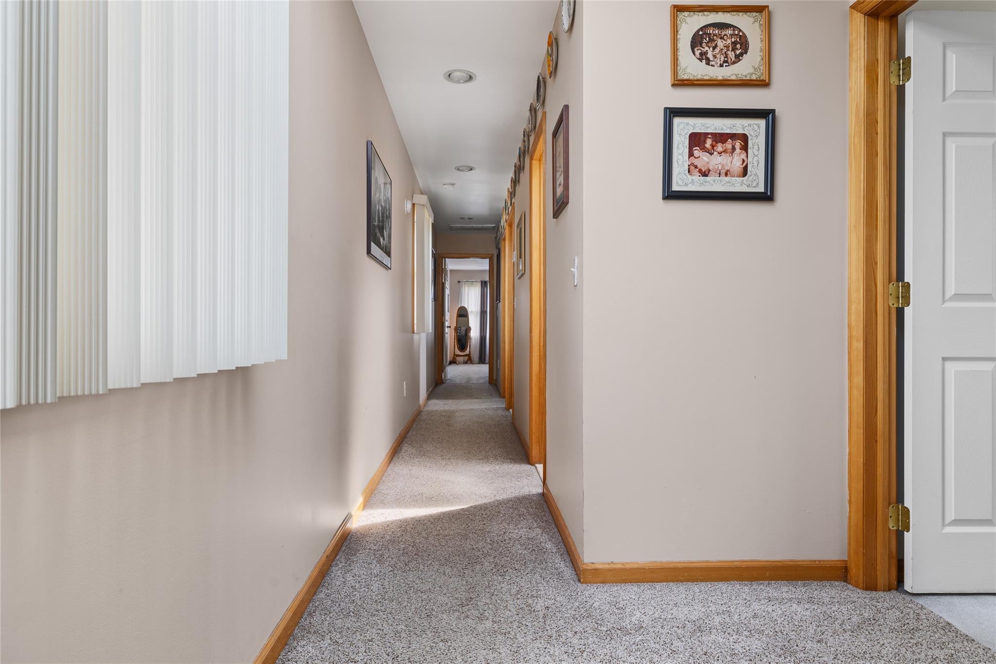 366 S 7th Street, Lindenhurst, New York image 7
