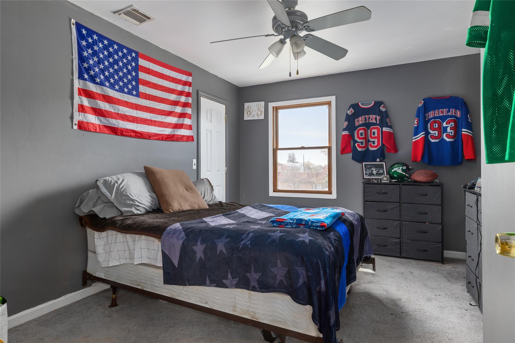 366 S 7th Street, Lindenhurst, New York image 9