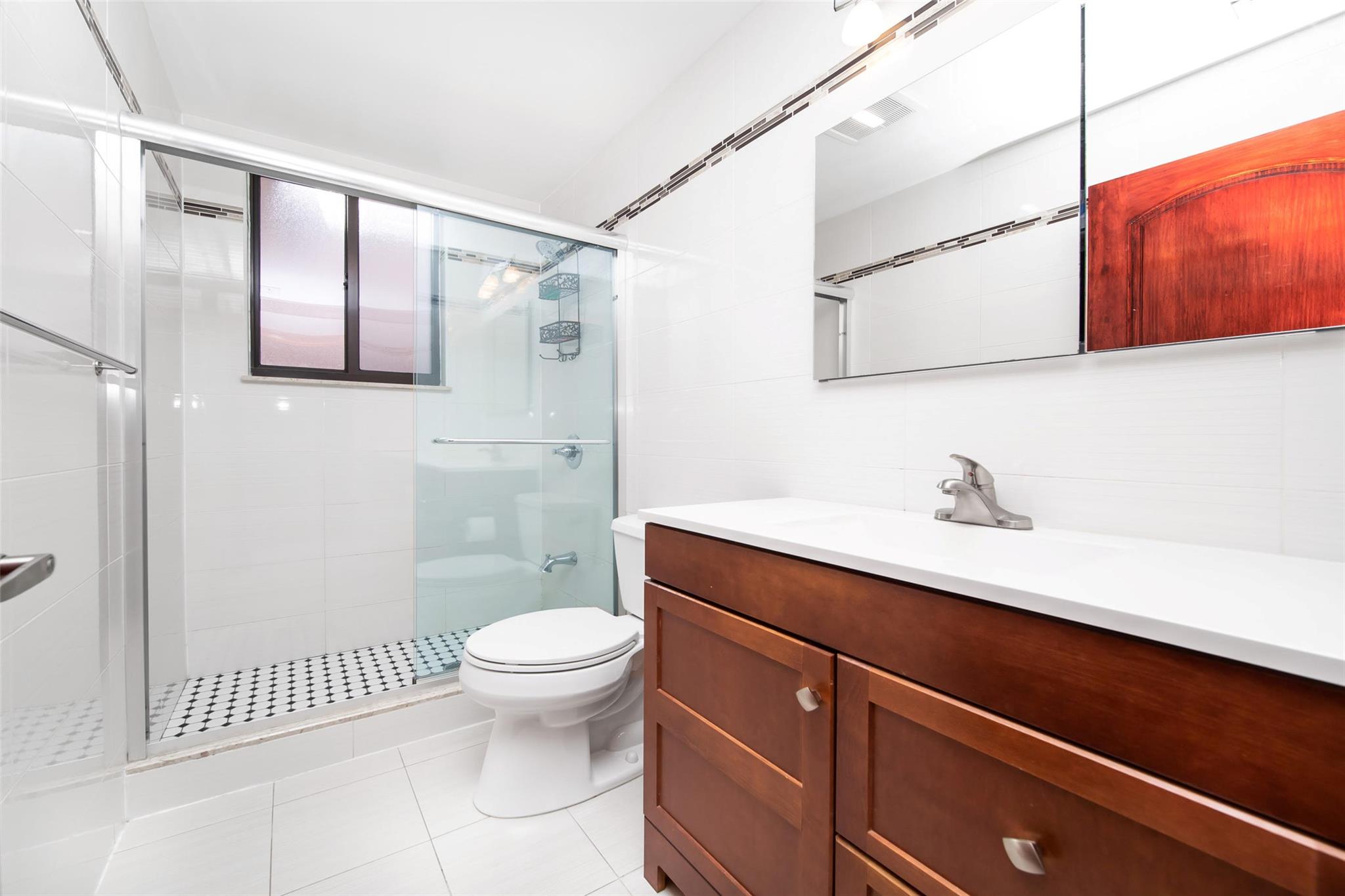 56-18 187th Street, Fresh Meadows, New York image 3
