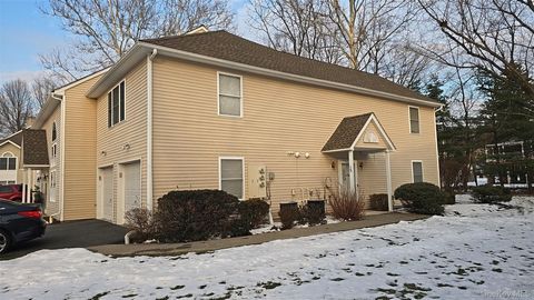 15 Village Cove 15 Warwick NY 10990