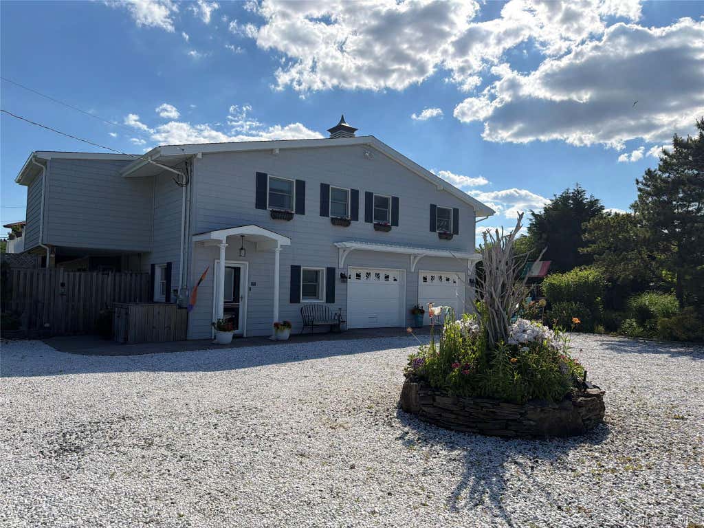 Photo of 72 Circle Drive, Oak Beach, NY 11702 (MLS # 1020694)