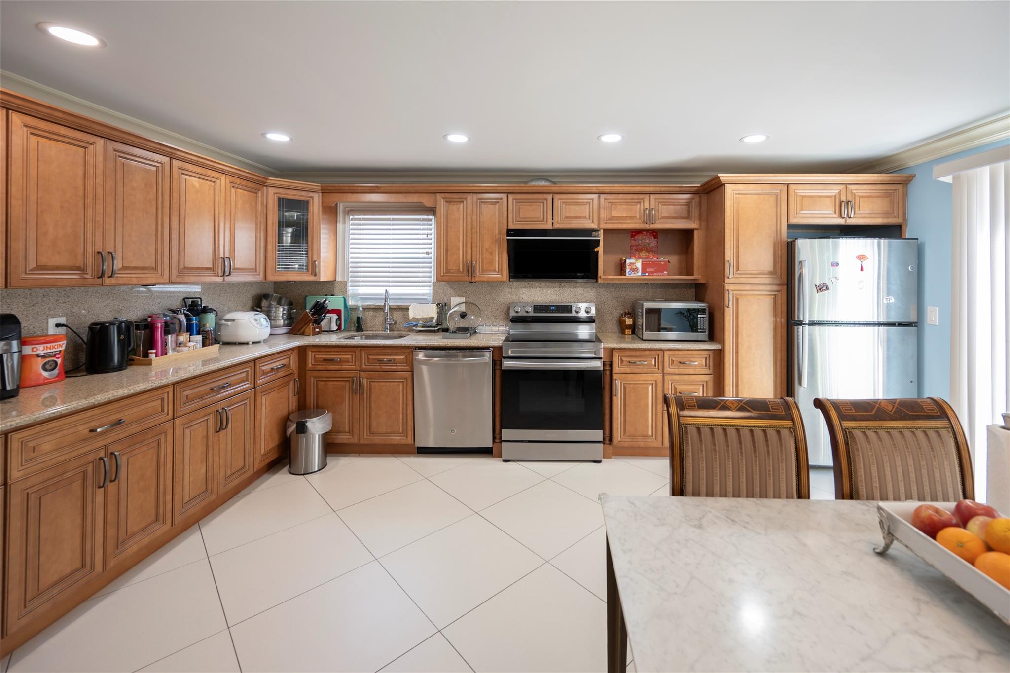 106 Parkview Street, Plainview, New York image 7