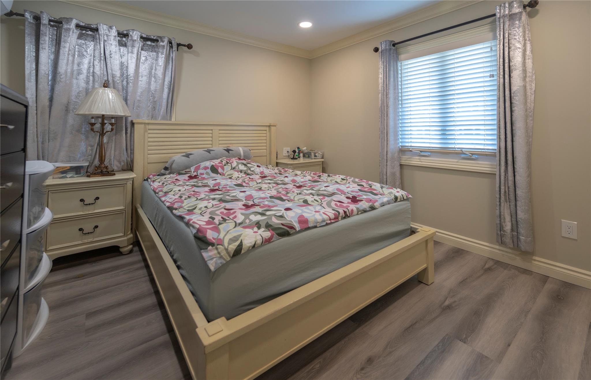 106 Parkview Street, Plainview, New York image 14