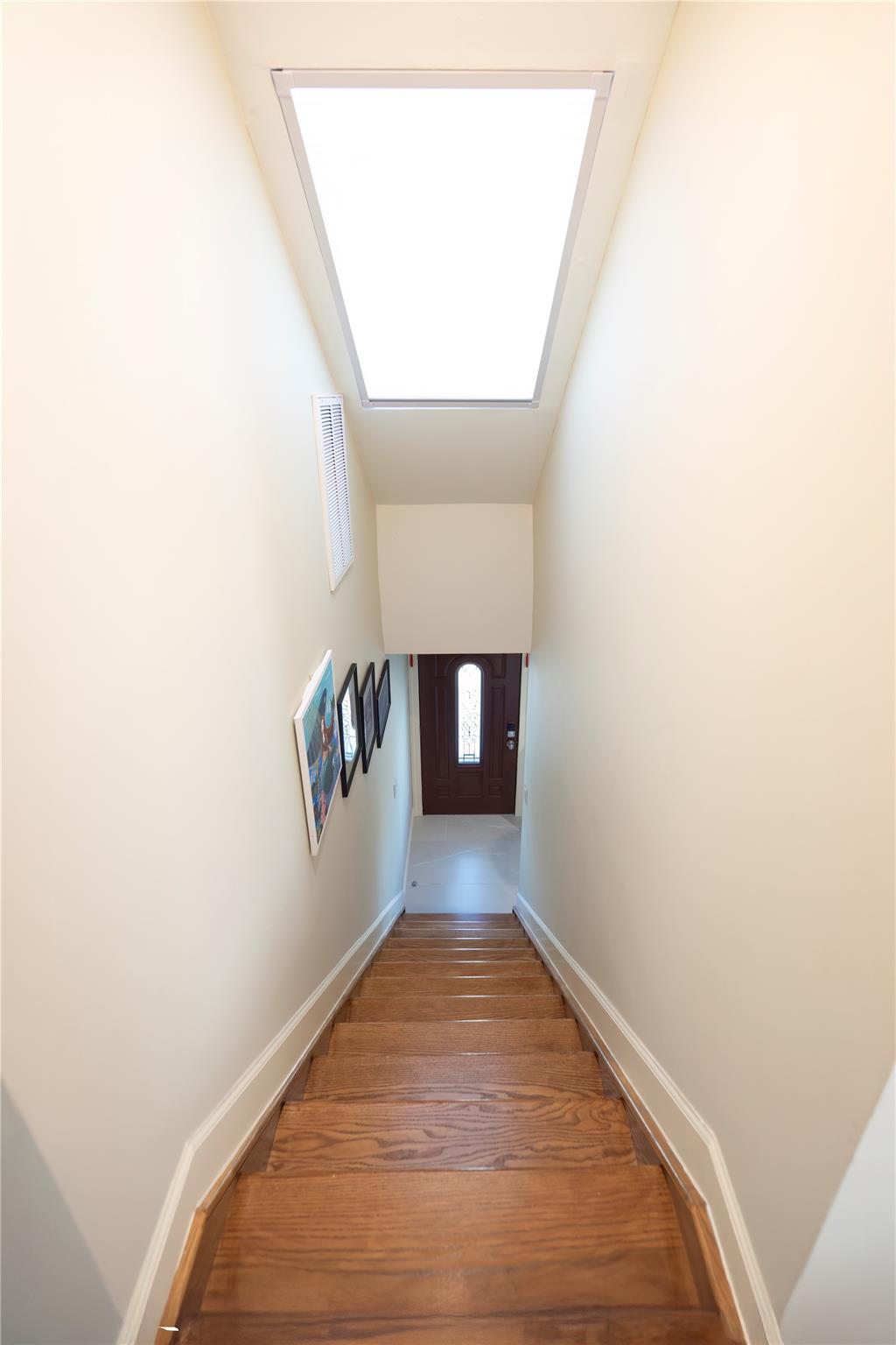 106 Parkview Street, Plainview, New York image 26