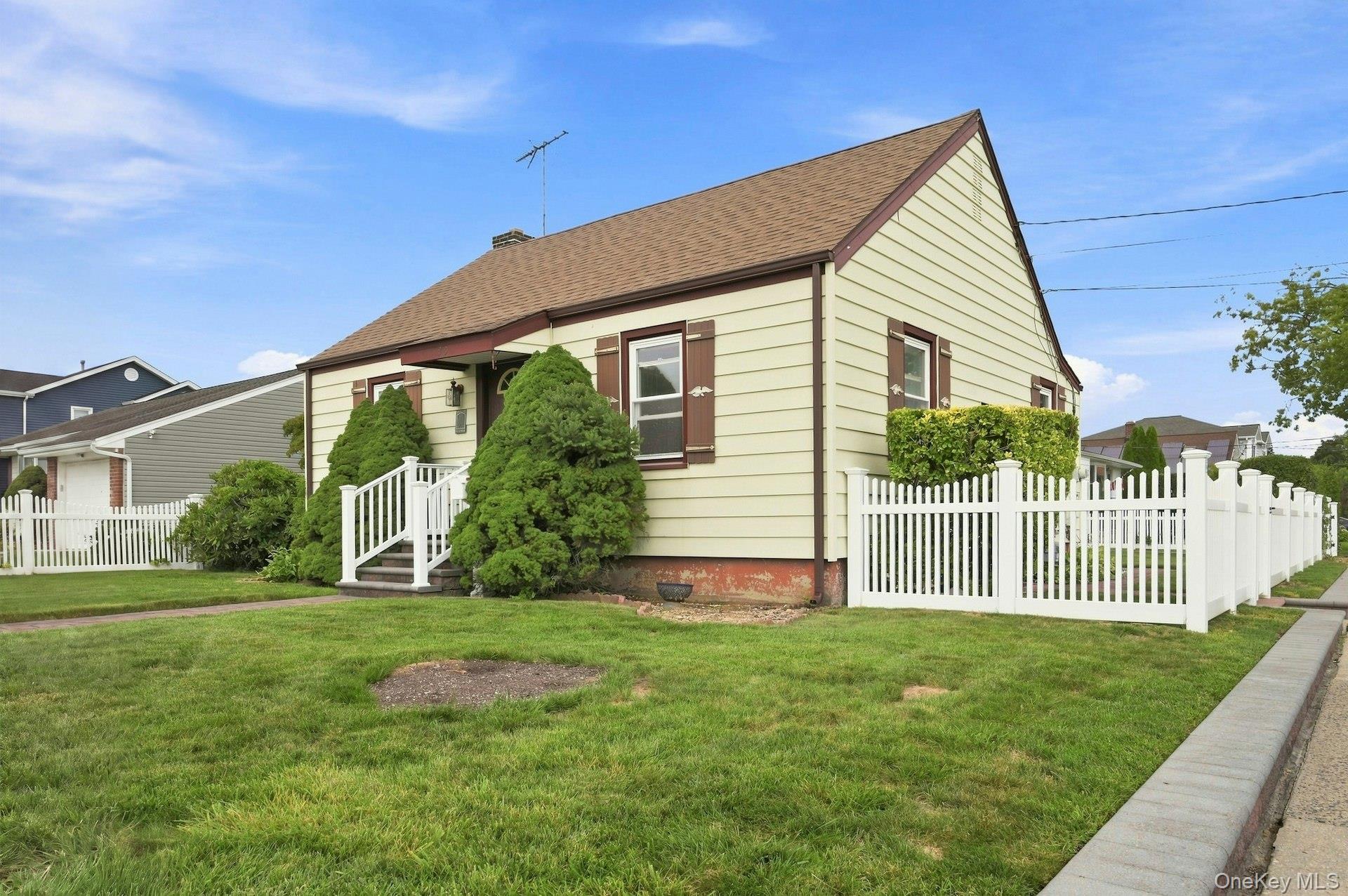 39 Emma Street