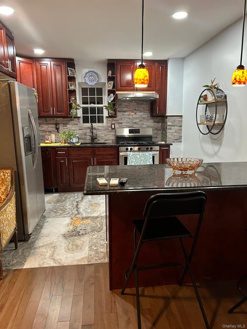 Multifamily For Rent - 22518 112th Avenue<br/> Queens County, Queens Village, NY 11429