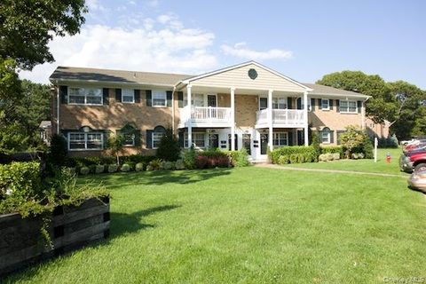 Photo of 111 College Road #07-A, Selden, NY 11784 (MLS # 990569)