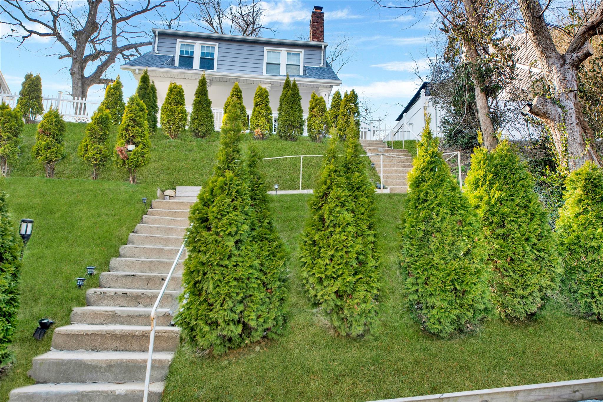 40 Mersereau Avenue, Mount Vernon, New York image 2