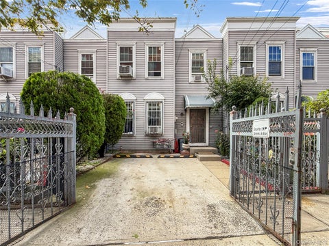 Photo of 1895 Vyse Avenue #A, Bronx, NY 10460 (MLS # 1047449)