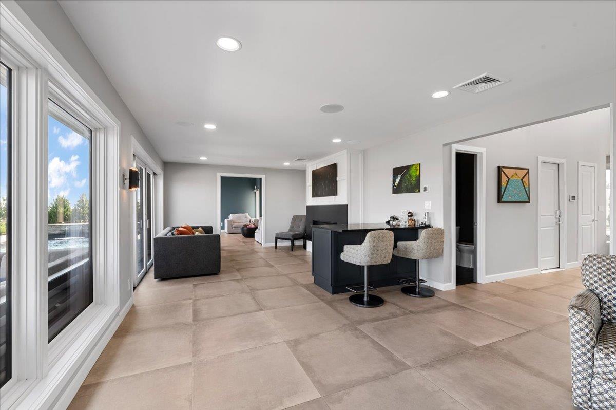 Copiague, New York 11726, United States, 4 Bedrooms Bedrooms, ,4 BathroomsBathrooms,Residential,Active,155236