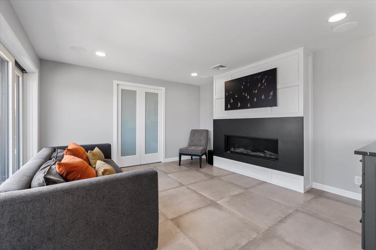 Copiague, New York 11726, United States, 4 Bedrooms Bedrooms, ,4 BathroomsBathrooms,Residential,Active,155236