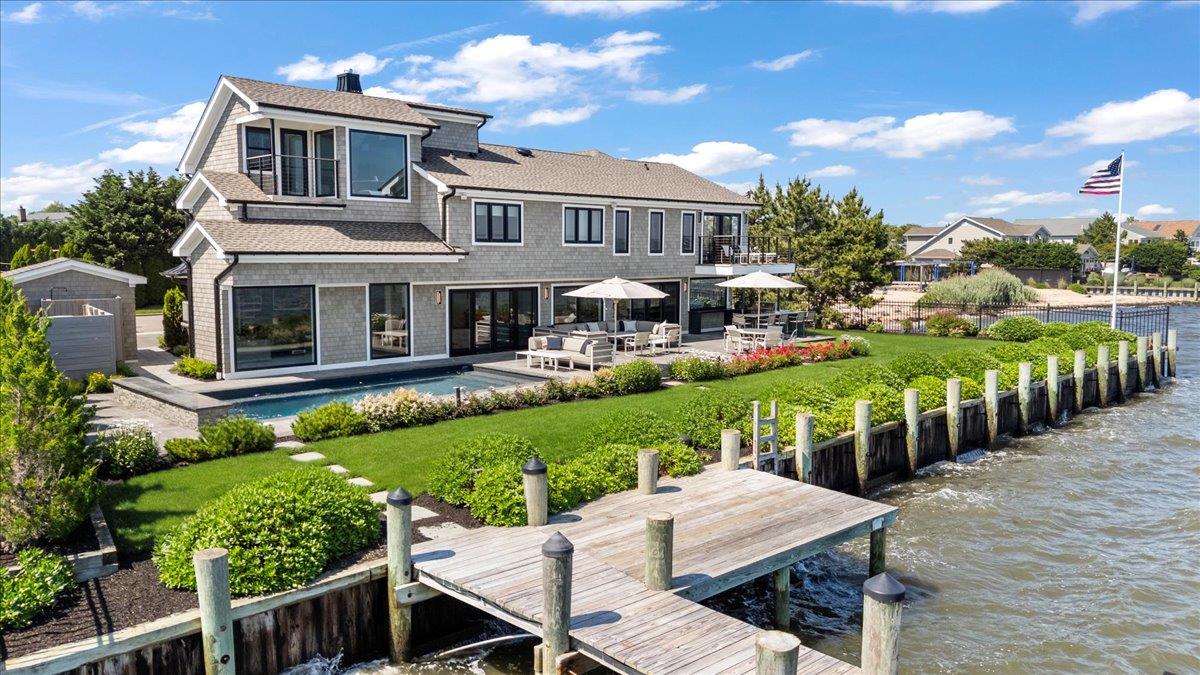 Copiague, New York 11726, United States, 4 Bedrooms Bedrooms, ,4 BathroomsBathrooms,Residential,Active,155236