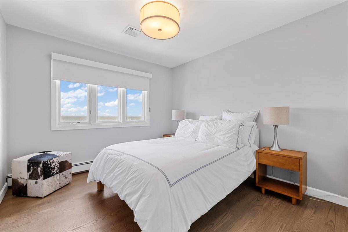 Copiague, New York 11726, United States, 4 Bedrooms Bedrooms, ,4 BathroomsBathrooms,Residential,Active,155236