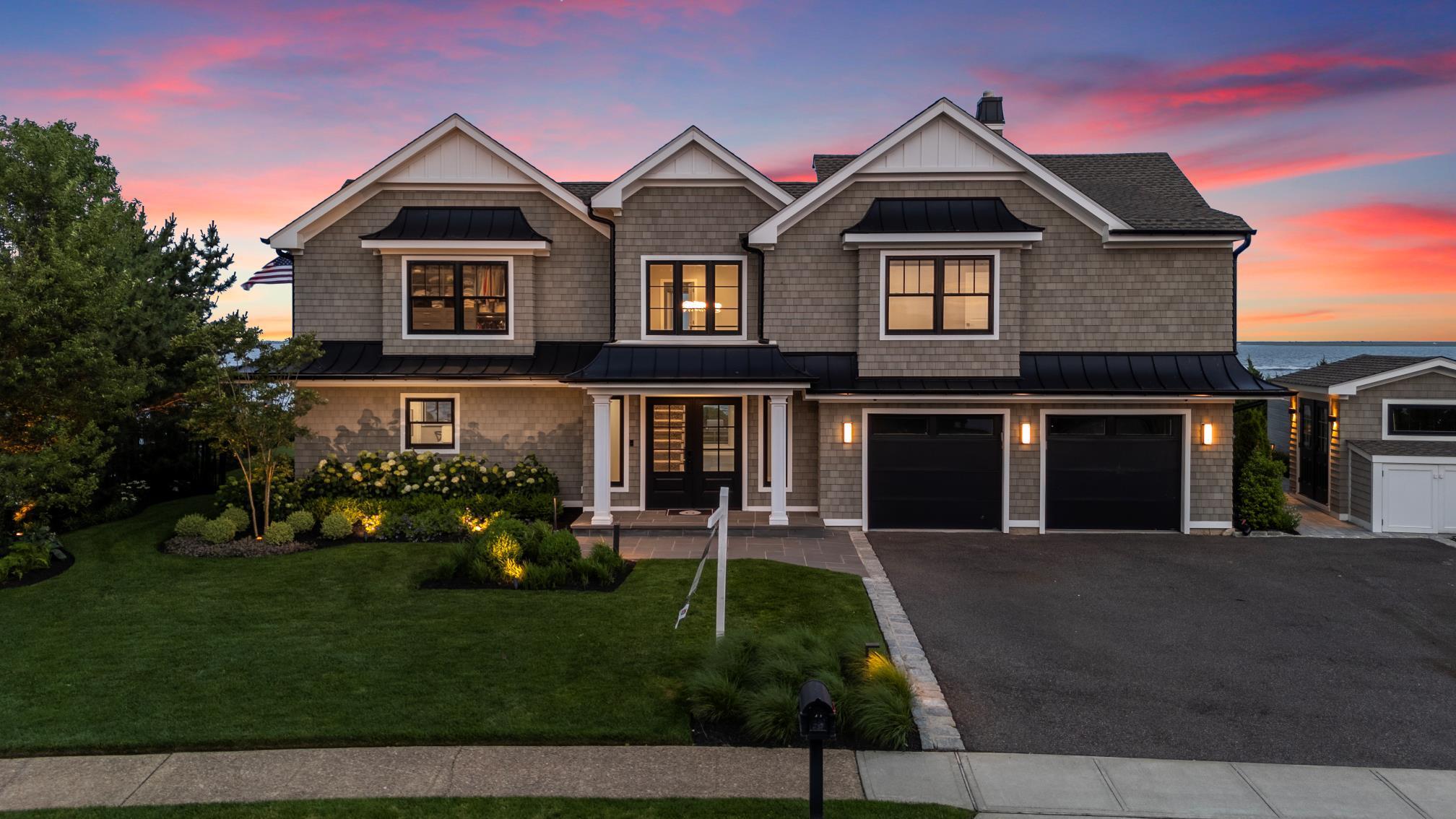 Copiague, New York 11726, United States, 4 Bedrooms Bedrooms, ,4 BathroomsBathrooms,Residential,Active,155236