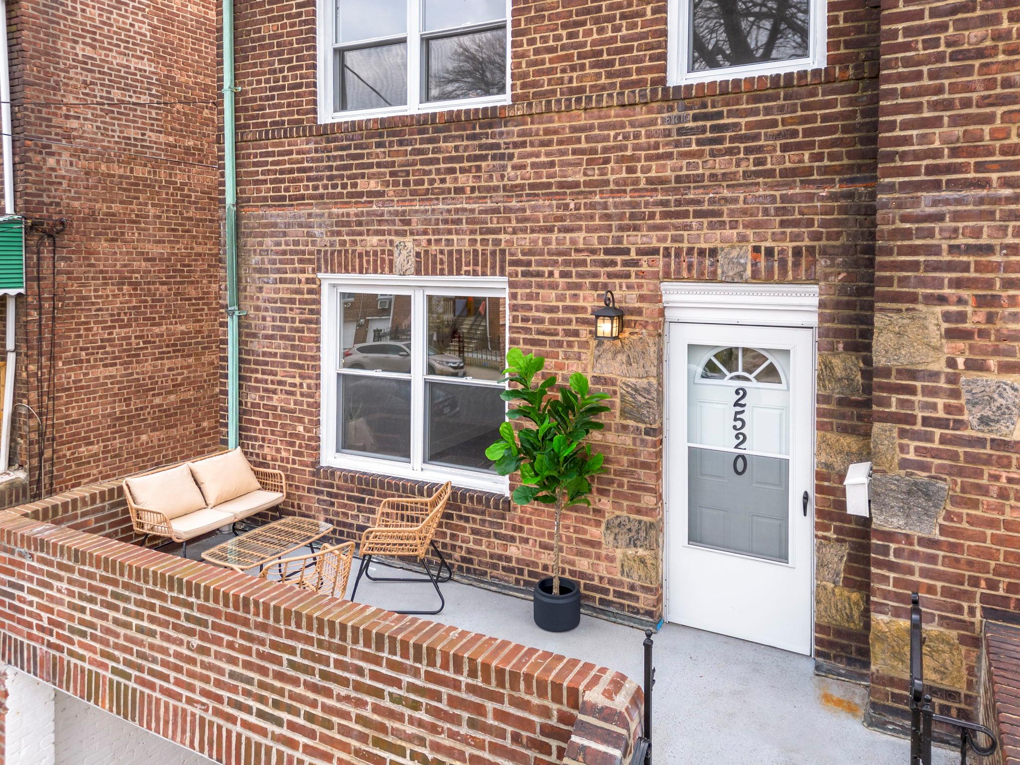 2520 Tenbroeck Avenue, Bronx, New York image 2